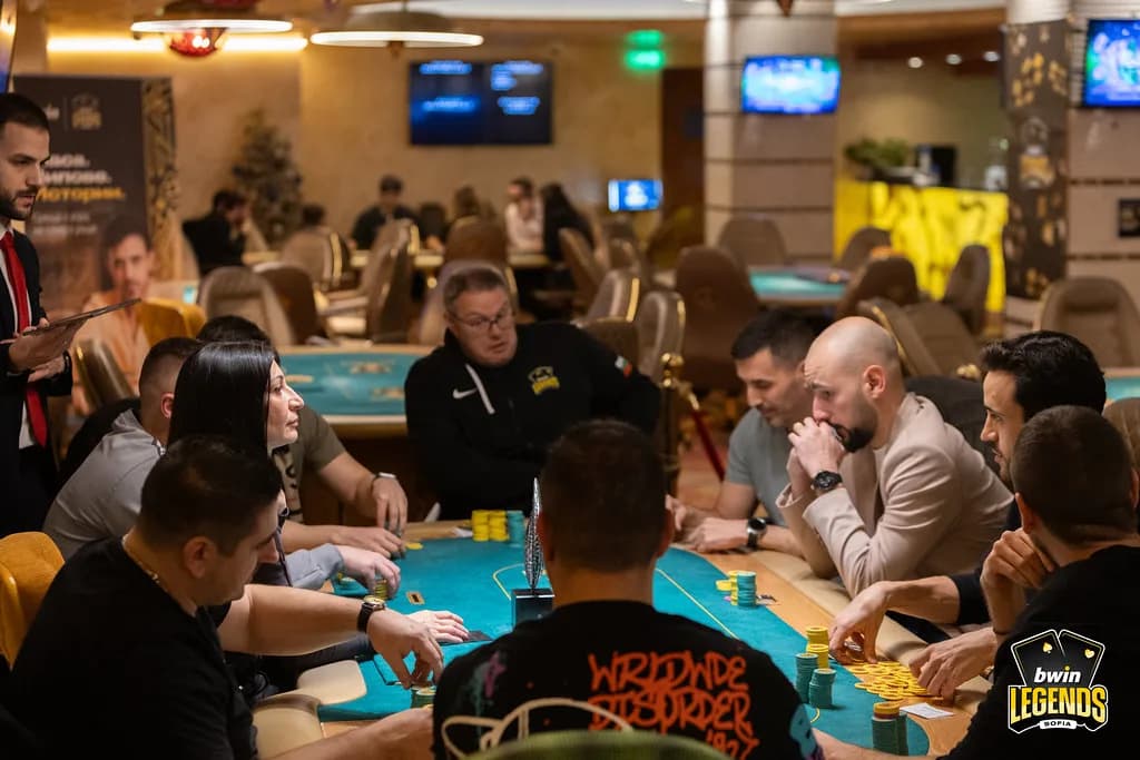 Voller Pokerroom bei den bwin Legends im Palms Royale Casino Sofia